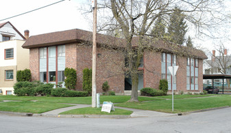 1904 W 2nd Ave Apartments