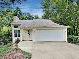2861 Lithia Pl in Lithia Springs, GA - Building Photo