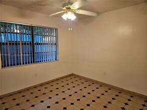 510 NW 109th Ave in Miami, FL - Building Photo - Building Photo