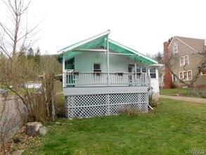 172 Wellsville St in Bolivar, NY - Building Photo - Building Photo
