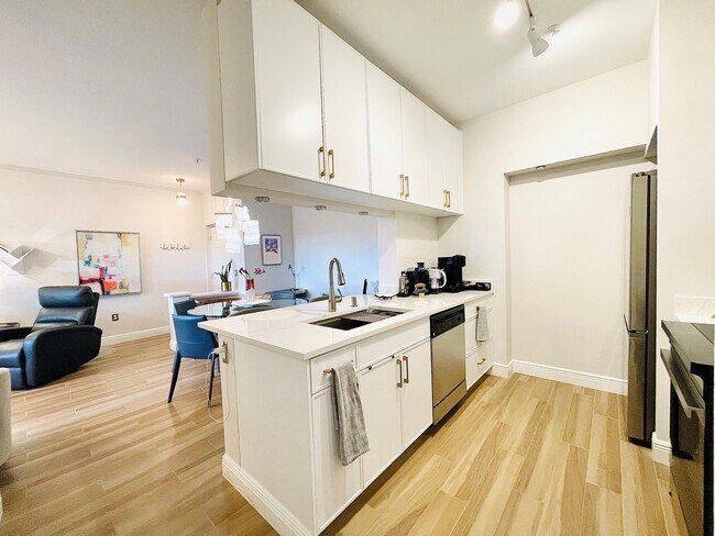 1405 Tuscany Way, Unit 1405 in Boynton Beach, FL - Foto de edificio - Building Photo