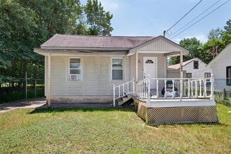 11 Dillon Rd in Monticello, NY - Foto de edificio - Building Photo