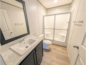 121 Lynn Ln in Mankato, MN - Building Photo - Building Photo