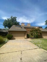 6004 S Atlanta Ct in Tulsa, OK - Building Photo