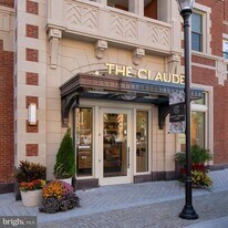 8525 Chevy Chase Lake Terrace in Chevy Chase, MD - Building Photo
