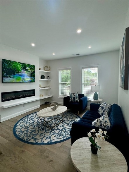 75 Humboldt Ave, Unit 4 in Boston, MA - Building Photo - Building Photo