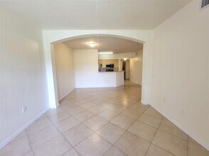 2109 Belmont Ln in North Lauderdale, FL - Foto de edificio - Building Photo