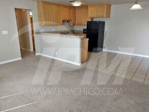 583 Morgan Dr in Chico, CA - Building Photo - Building Photo