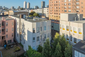 1565 Washington St in San Francisco, CA - Building Photo - Building Photo