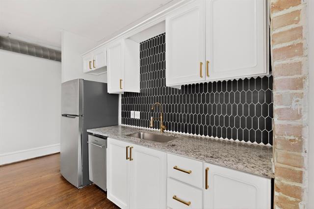 1000 N Carroll Ave in Dallas, TX - Building Photo - Building Photo