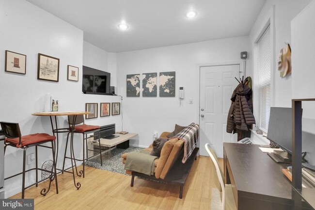 property at 619 S 16th St