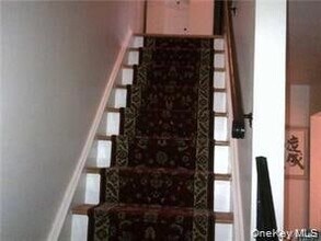 1 W Lawrence Park Dr, Unit 12 in Piermont, NY - Foto de edificio - Building Photo