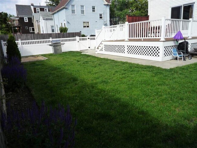 38 Partridge Ave in Somerville, MA - Building Photo - Building Photo