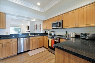 156 Falls Ct in Palm Desert, CA - Building Photo - Building Photo