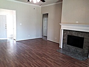 733 Morgan Dr in Burleson, TX - Building Photo - Building Photo