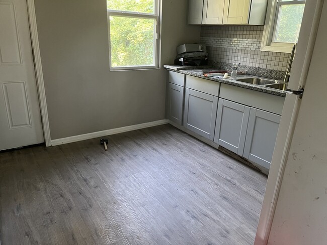 11810 S Eggleston Ave in Chicago, IL - Building Photo - Building Photo