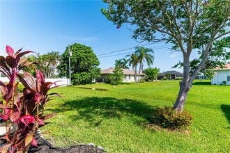 1131 SW 47th St in Cape Coral, FL - Building Photo - Building Photo