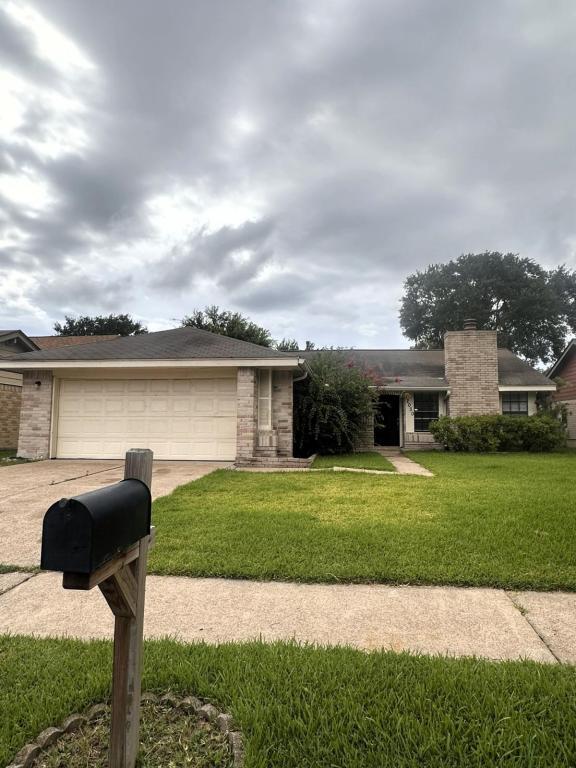 property at 12030 Hedgegate Dr
