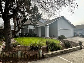 2940 Ponte Mira Way in Tracy, CA - Building Photo