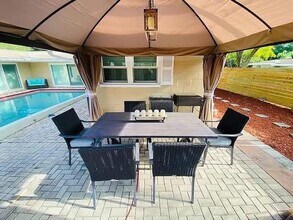 1770 73rd Ave N in St. Petersburg, FL - Building Photo - Building Photo