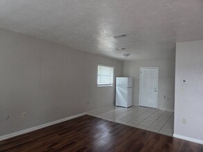 449 Las Palmas Cir in Avon Park, FL - Foto de edificio - Building Photo