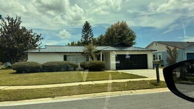 1422 Myrna Ln in Kissimmee, FL - Building Photo - Building Photo