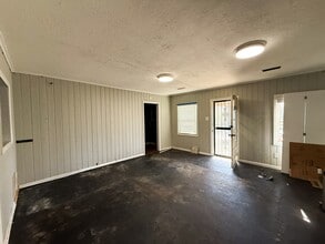 1027 Waring Rd in Memphis, TN - Building Photo - Building Photo