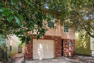 13732 W Cancun in Houston, TX - Building Photo - Building Photo