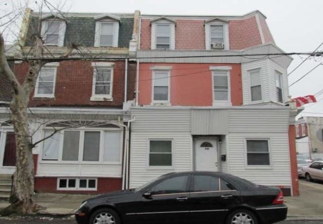 420 W Ruscomb St in Philadelphia, PA - Building Photo - Building Photo