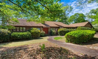 425 Audubon Cir in Griffin, GA - Building Photo