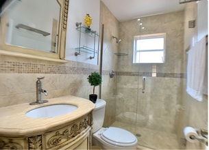 6411 W 22nd Ct in Hialeah, FL - Building Photo - Building Photo