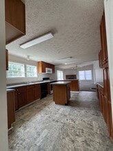 4707 Moye Cir in La Grange, NC - Building Photo - Building Photo