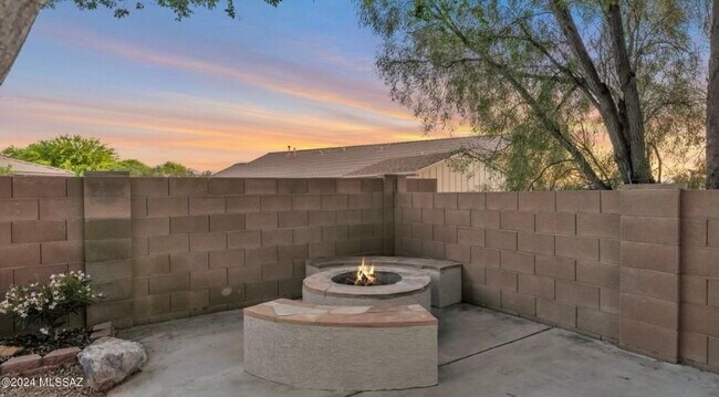 470 S Sunny Rock Dr in Vail, AZ - Building Photo - Building Photo