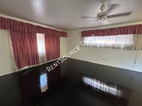 822 W Ave J 9 in Lancaster, CA - Building Photo - Building Photo