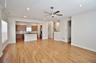 4830 Cedar Springs Rd in Dallas, TX - Building Photo - Building Photo