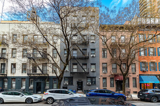 323 East 78th Street in New York, NY - Building Photo - Building Photo