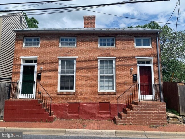 property at 126 Ice St