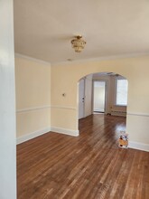 85 Manhattan Ave, Unit #2 in Bridgeport, CT - Building Photo - Building Photo