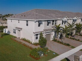 230 SW 170th Ave in Pembroke Pines, FL - Building Photo