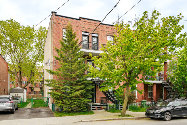 3176 Lasalle Boul in Verdun, QC - Building Photo - Building Photo