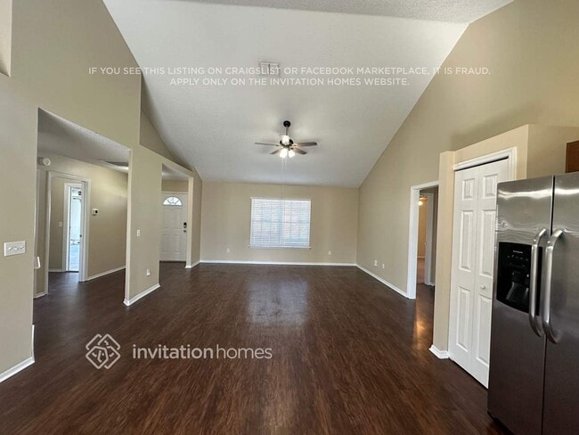 1465 3rd Ave in DeLand, FL - Foto de edificio - Building Photo