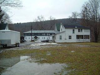 32 River St in Sidney, NY - Building Photo