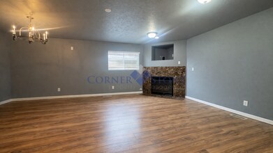 1218 E Logan St in Caldwell, ID - Building Photo - Building Photo