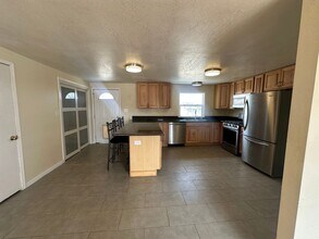 10725 Santa Fe Rd in Reno, NV - Building Photo - Building Photo