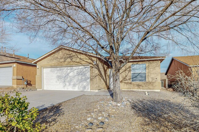 1884 Mesa Grande Loop NE