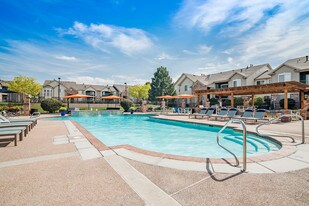 Regatta in Northglenn, CO - Building Photo