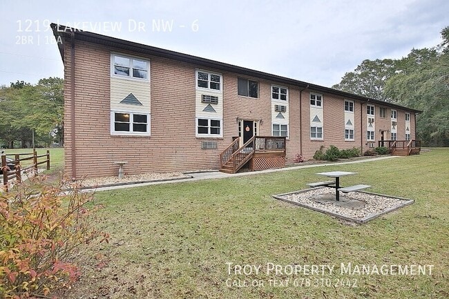 property at 1219 Lakeview Dr NW
