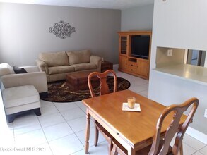 153 San Paulo Cir in West Melbourne, FL - Building Photo - Building Photo