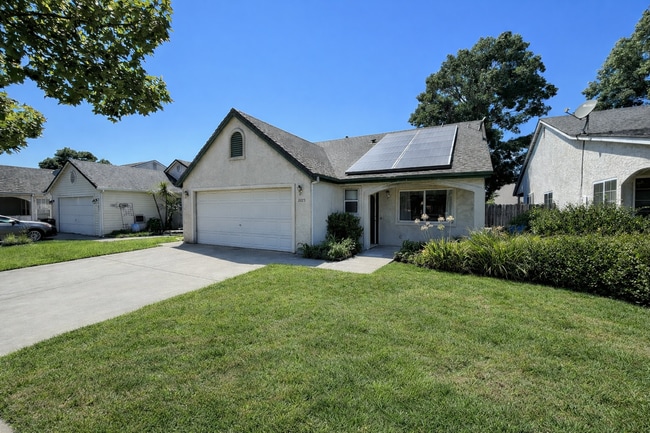 property at 2123 Mansfield Ct