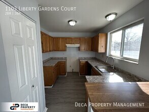 1103 Liberty Gardens Ct in Florissant, MO - Building Photo - Building Photo